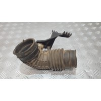 Патрубок воздухозаборника 	16576EB300 Nissan Navara D40 2005-2012