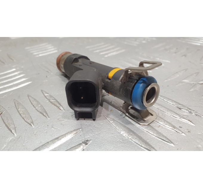 Форсунка паливна MAZDA MAZDA3 BK 2003-2008 6M8GBA