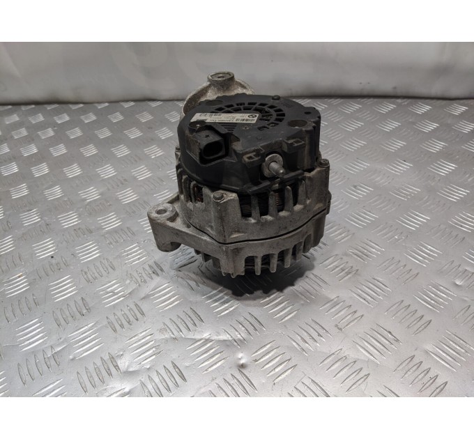 Генератор BMW 3 F30 (2012-2019) F10 F20 F21 F31 F32 F34 15V VALEO ALTERNATOR 8519890 A101