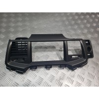 Панель под магнитолу с воздуховодами DA5Z5404302AA Lincoln MKS (2008-2016)