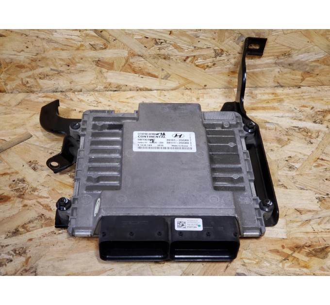 Блок управления двигателем hyundai sonata lf 2014-2019 391012GGK0
