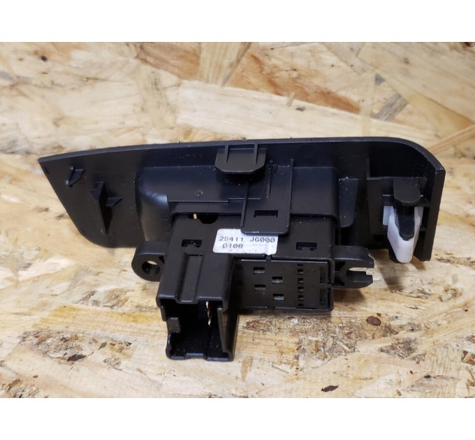 Кнопка склопідйомника одиночна задня для Nissan X-Trail (T31) 2007-2014 25411JG000