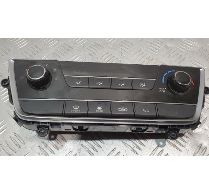 Управління клімат-контролем Hyundai Sonata 2015-2017 97250C2XXX