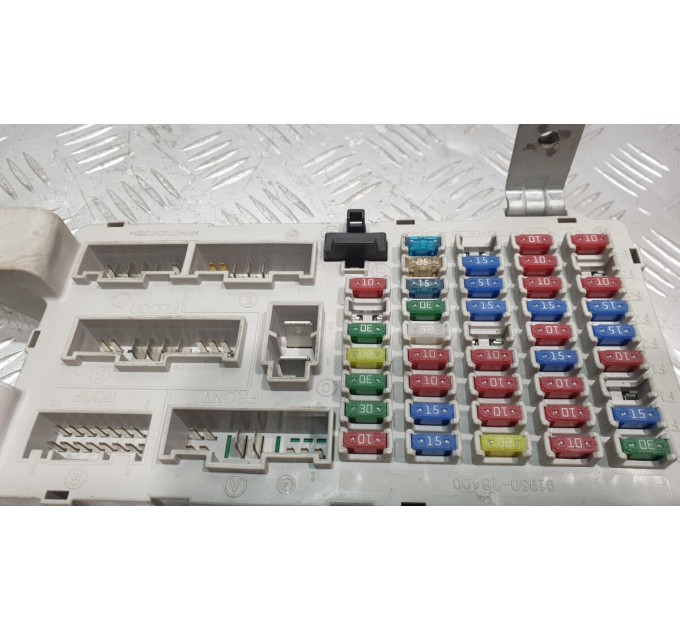 Блок запобіжників HYUNDAI SANTA FE CM 2006-2009 91950 2B400