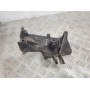 Кронштейн подушки двигуна правий на блоці Hyundai TUCSON (2004-2010) 2167027001