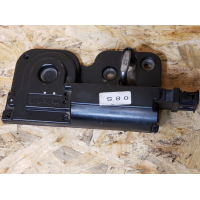 Замок крышки багажника дотяжка задний Porsche Cayenne 955 2003-2010 7L0827511