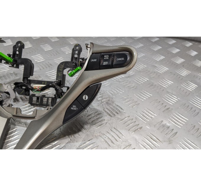 Кнопки руля Honda Civic 4D, 5D 2006-2012 маскимальная комплектация 78525SMGG810