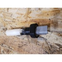 Датчик уровня жидкости омывателя NISSAN PATHFINDER R51 2005-2012 9643727780