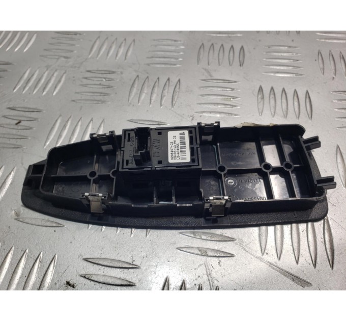 Кнопка стеклоподьемника передней правой двери 920810702 BMW f45 M3 2012-2018