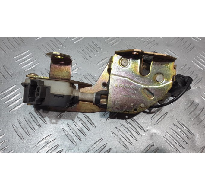 Замок стекла крышки багажника VW Touareg / Porsche Cayenne 2002-2006 7L0827506d