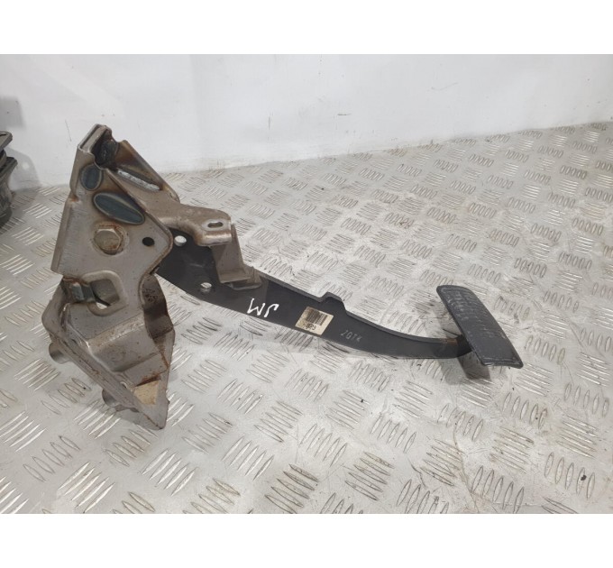 педаль гальма акпп Hyundai TUCSON (2004-2010) 328102E300