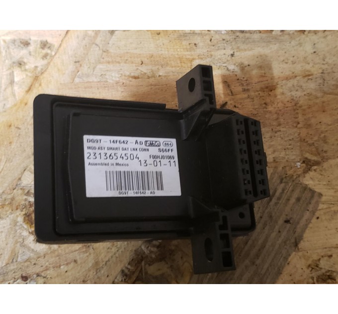 Диагностический разъем OBD Ford Fusion mk5 2013 DG9T14F642AD