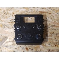 Панель управления радио магнитолой климатом  Ford Fusion mk5 2013-2020  ES7T18E243EB