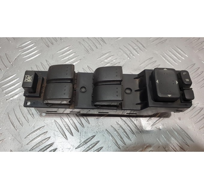 Блок кнопочный управления стеклоподъемником передний MAZDA CX-7 2006-2012 GP9A66350