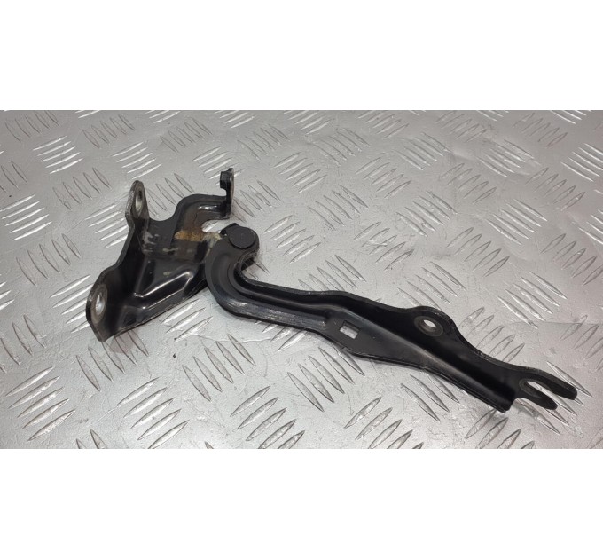 Петля капота ліва MAZDA CX-7 2006-2012 EG2152420A