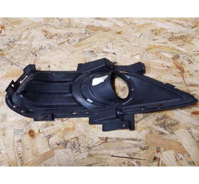 Накладка заглушка туманки протитуманної фари права Ford Fusion mk5 2013-2020 DS7319952