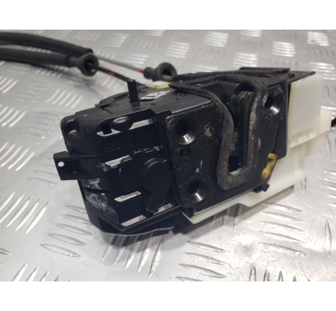 Замок двери задний правый (5 pin) Hyundai SANTA FE II 2006 - 2012 814202B010