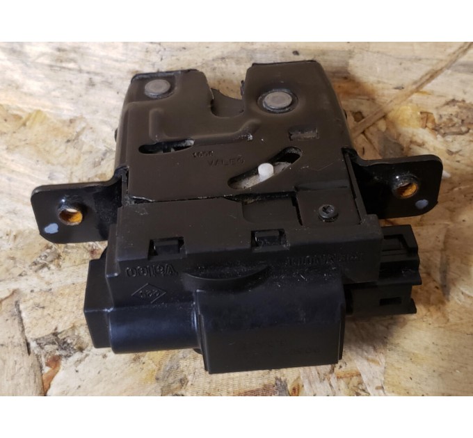 Замок багажника Nissan qashqai j10 2007-2014  90502AV70B