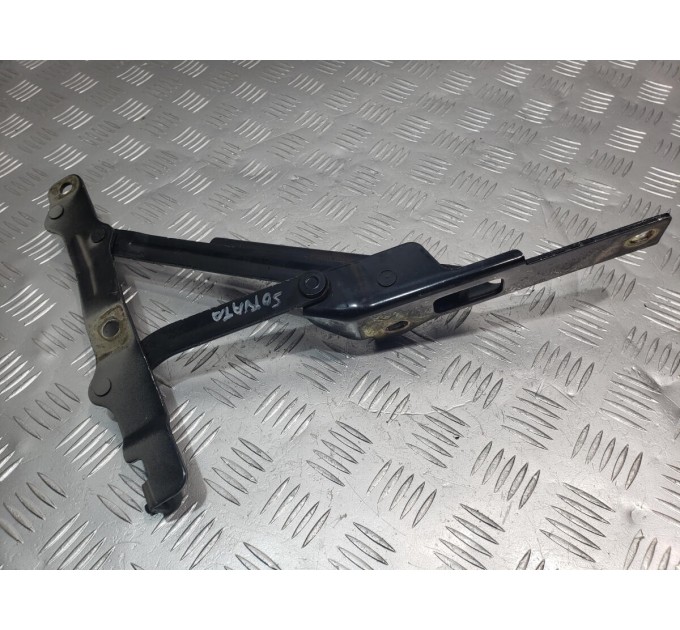 Петля кришки багажника права Hyundai Sonata NF 2005-2009 792203K000