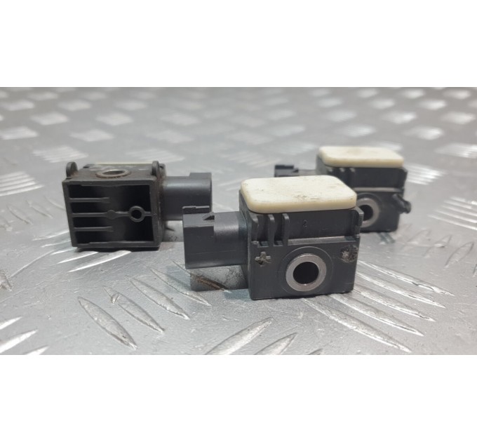Датчик удару подушки безпеки 959302B000 Hyundai Santa Fe II 2006-2012