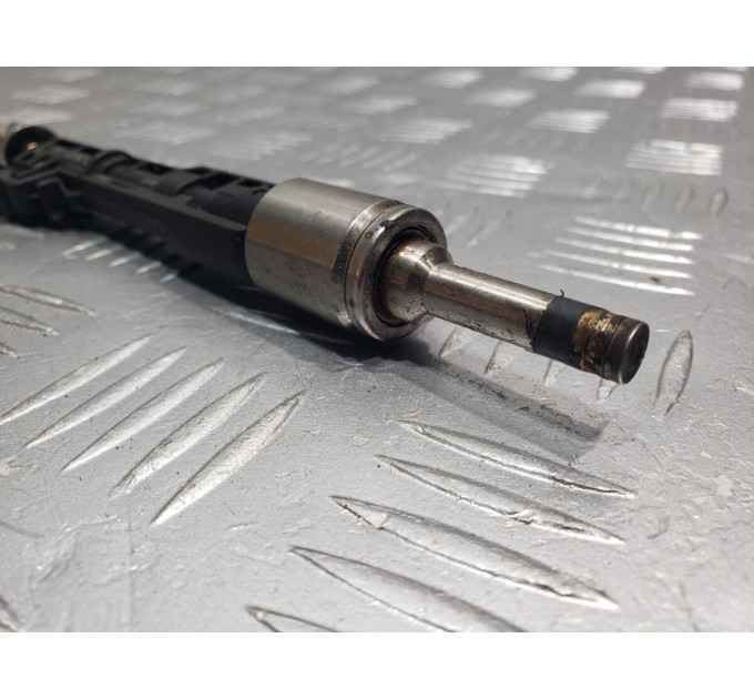 Форсунка (распылитель) BMW X3 F25 2011-2017 2.0 13647645960