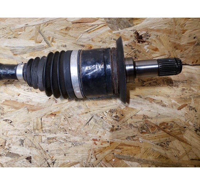 Полуось задняя левая в сборе (D=31mm) BMW F30 2012-2019  33207637445