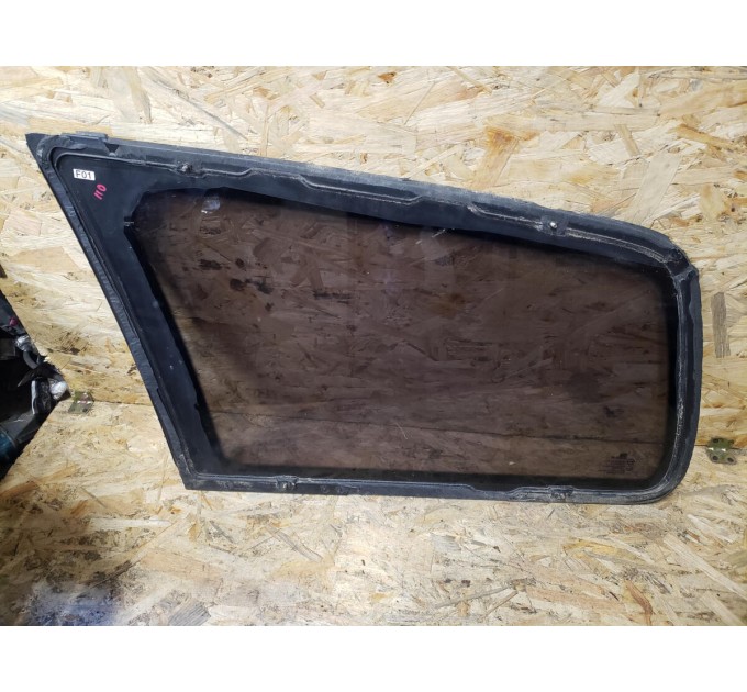 Стекло кузова (багажного отсека) правое Hyundai Trajet 2000-2010 878203A010