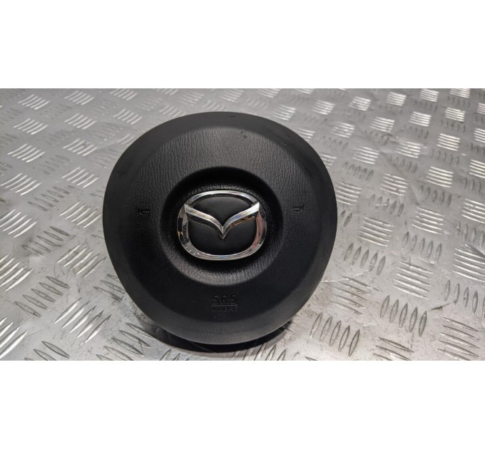 Подушка безопасности водителя KD4557K00C02  Mazda CX-5 KE (2012-2017}