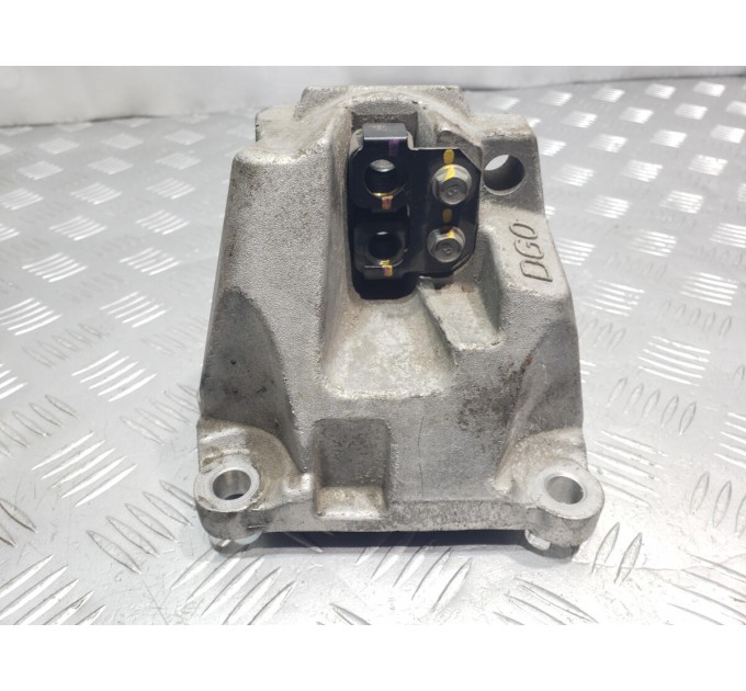 Кронштейн подушки двигуна лівий 2.4 АКПП для Hyundai Sonata (LF) 2014-2018 USA 452113BDG0