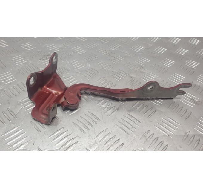 Петля капота права Mazda CX-7 2.3 2006-2012 EG2152410A