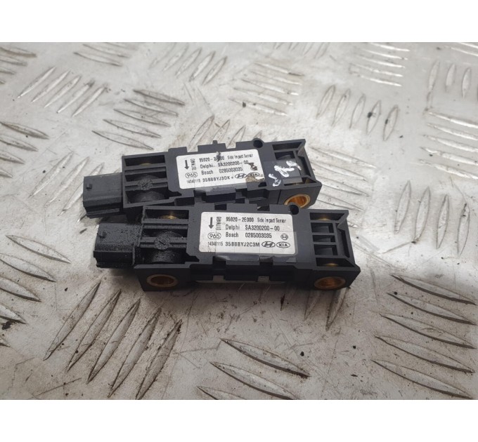 Датчик удара 2 Hyundai TUCSON (2004-2010) 959202E000