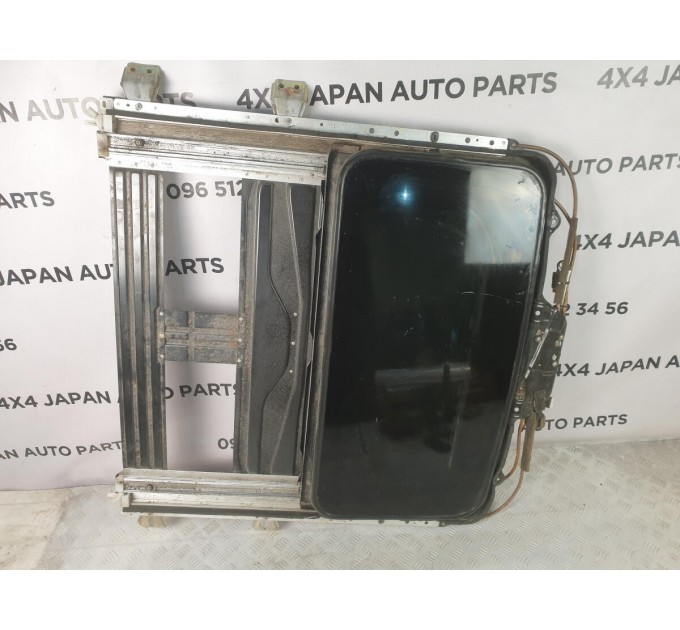 люк крыши корпус HYUNDAI XG 350 (1998-2004) 8162039010