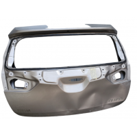 Крышка багажника ДЕФЕКТ toyota auris 2 e18 хетчбэк 2012 - 2018 6700502280