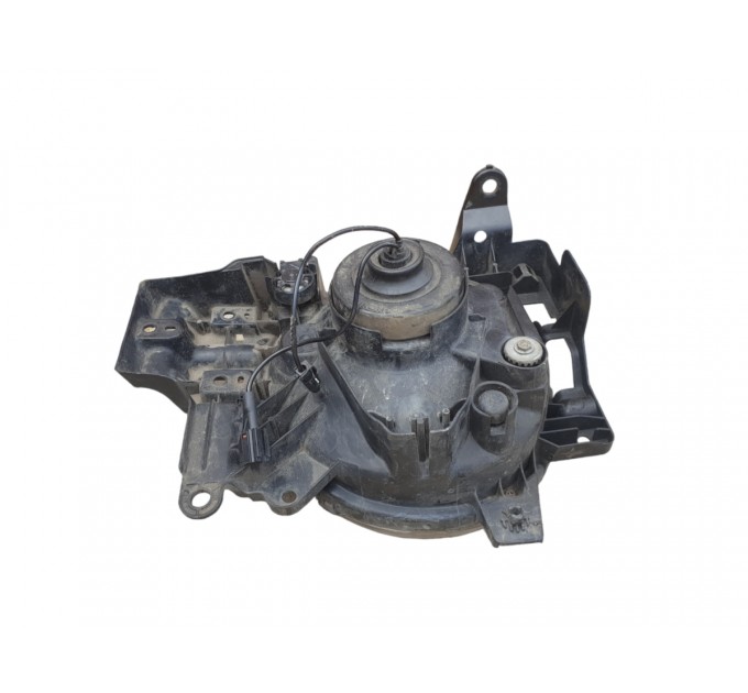 фара левая TOYOTA FJ CRUISER 06-15 8117035445