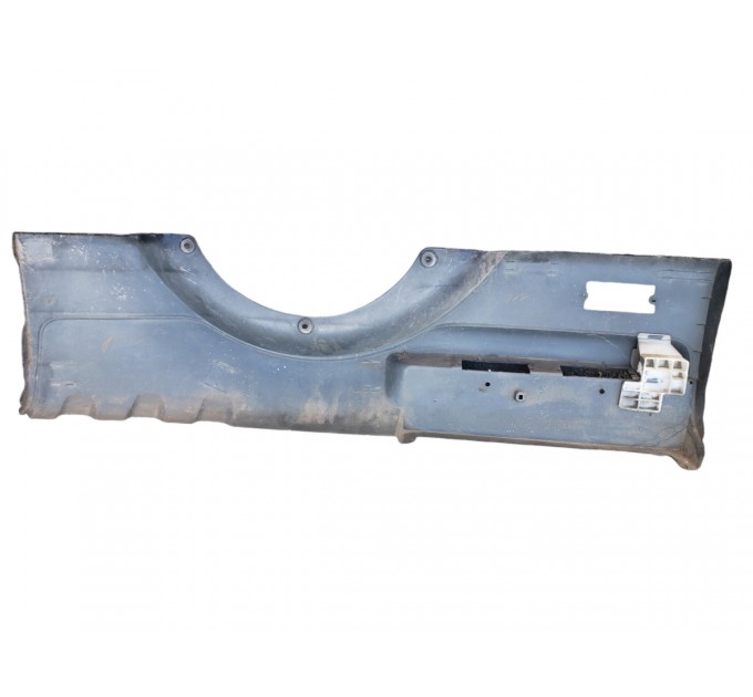 Накладка кришки багажника Toyota Rav 4 2000-2006 7681142170