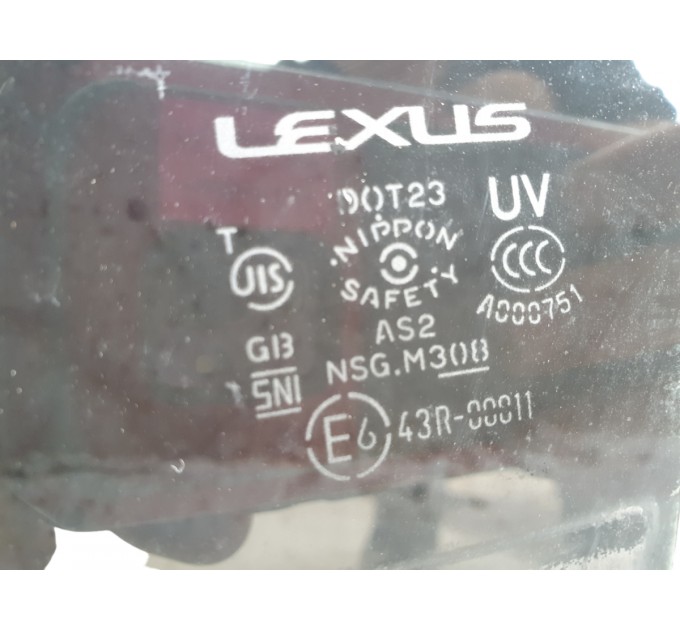 Стекло двери задней левой Lexus CT200h 2011-2017 6811476010