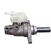 Цилиндр тормозной главный (ПРАВЫЙ РУЛЬ) Lexus RX300 2003-2009 4702848020