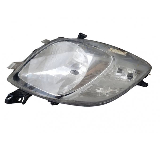 Фара передняя правая Toyota Yaris 2005-2009 89900736