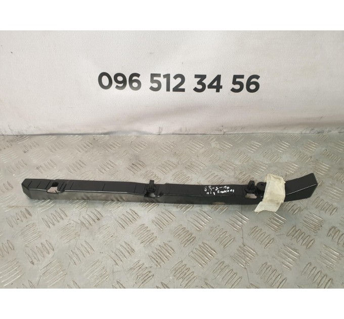 кронштейн заднього бампера правий Hyundai Santa Fe (2006-2012) 866142B700