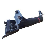 Форсунка омывателя фары передней правой Toyota Avensis T27 2008-2018 8520705030
