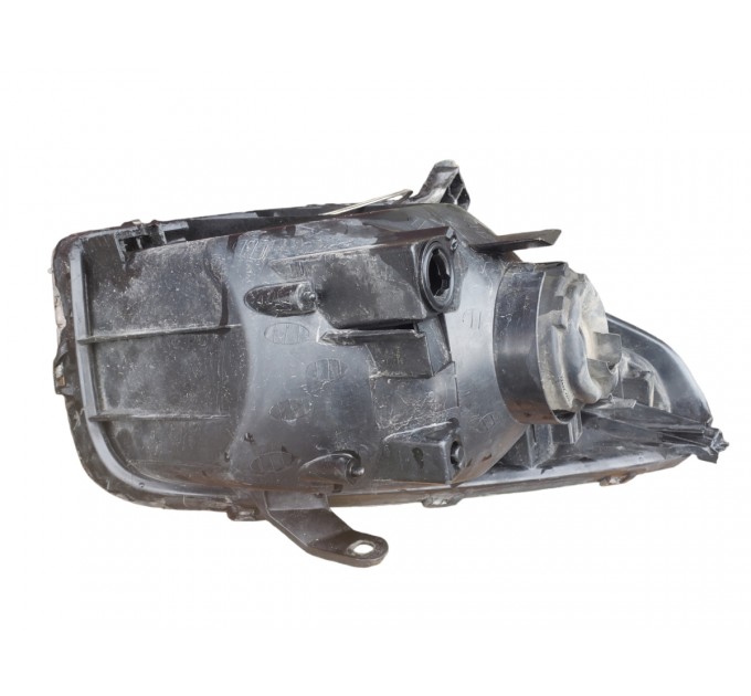 Фара ліва білий поворот дефект toyota rav 4 2000-2003 8117042180