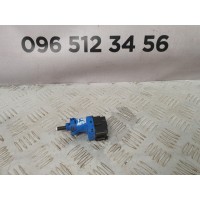 концевик педали тормоза Mazda 6 GH 2.2D (2006-2012) BN7N66490 концевик педали тормоза Mazda 6 GH 2.2D (2006-2012) BN7N66490