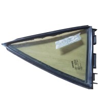 Стекло глухое в заднюю правую дверь Toyota Auris E15 2006-2012 5d 6812302170