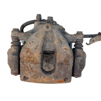 Суппорт передний правый Toyota Auris 1.6 2006-2012 4773002340