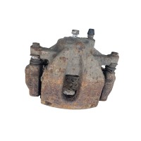 Суппорт передний левый Toyota Auris 1.6 2006-2012 4775002340