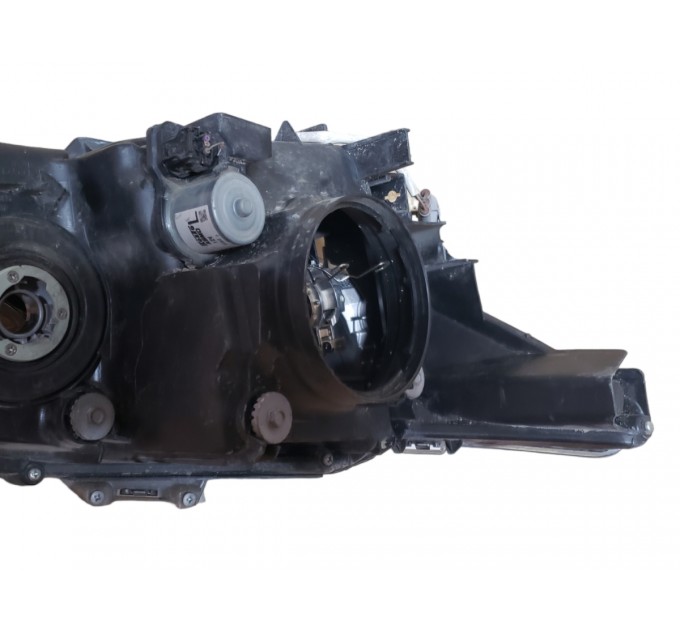 Фара ліва дефект Toyota Camry v55 2014-2017 8118533800