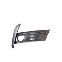 Решетка противотуманных фар правая  Toyota COROLLA E18 2013 - 2023 8148102630
