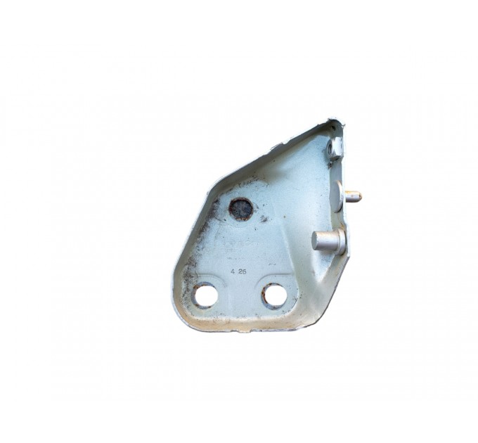 Кронштейн поперечины рулевой колонки правый volkswagen golf 4 1997-2004  1J0419256B