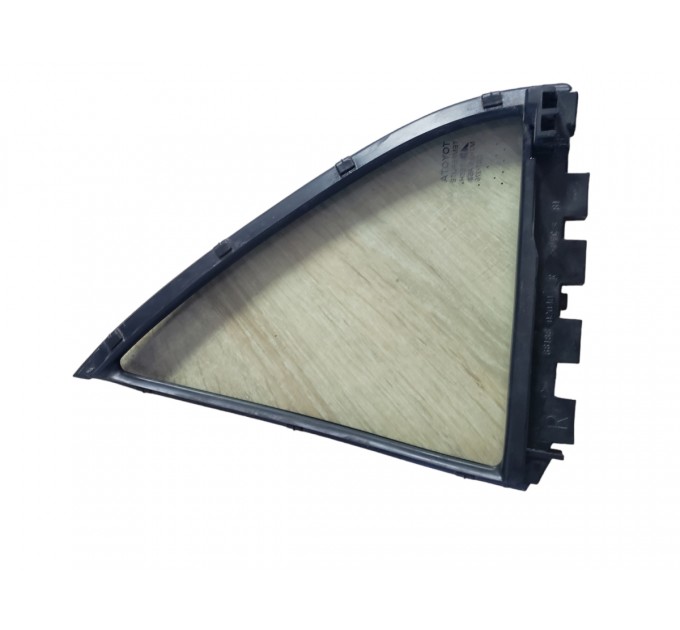 Форточка двери задней правой глухое toyota corolla 120 2000-2005 6812312760