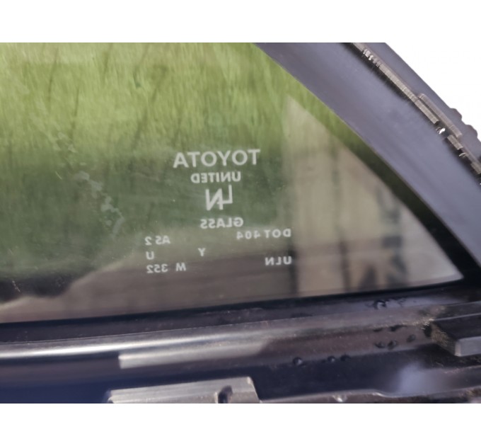 Форточка двери задней правой Toyota CAmry 40 2006-2011 6812333060